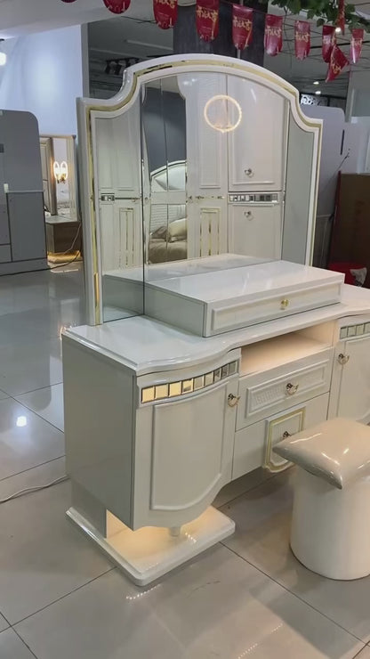 Bedroom Furniture Set